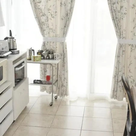 Cozy Studio Apartment *